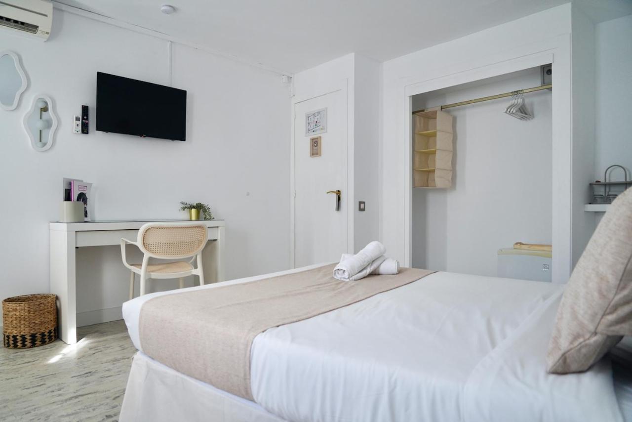 Aldara Sitges Hotel Bagian luar foto